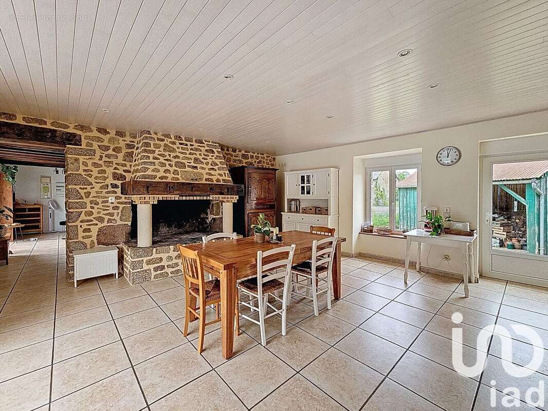 Photo 4 - Maison à SAINT-OUEN-DES-ALLEUX