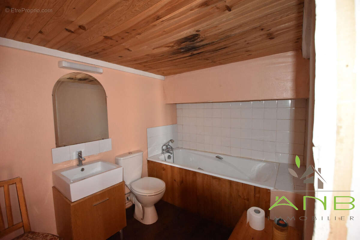 Maison 65 m² à Ecuras  - photo 6