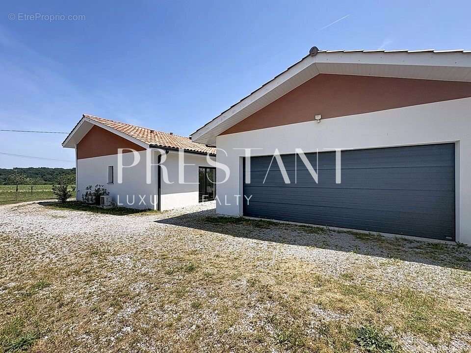 Maison 132 m² à Saint-Geours-De-Maremne  - photo 8