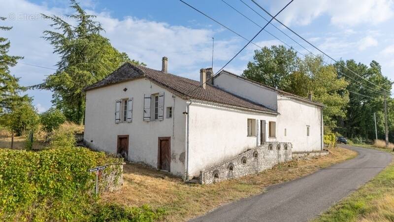 Maison à SAINT-EUTROPE-DE-BORN