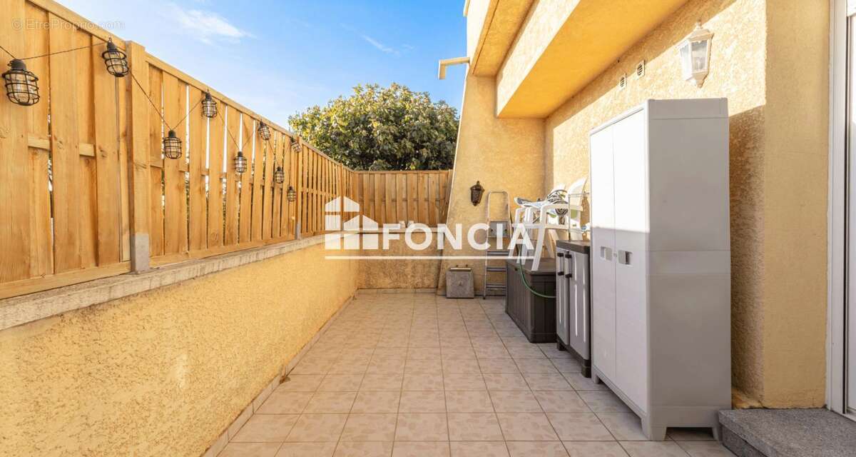 Appartement à PORT-DE-BOUC