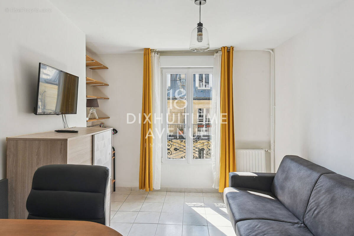 Appartement à PARIS-18E