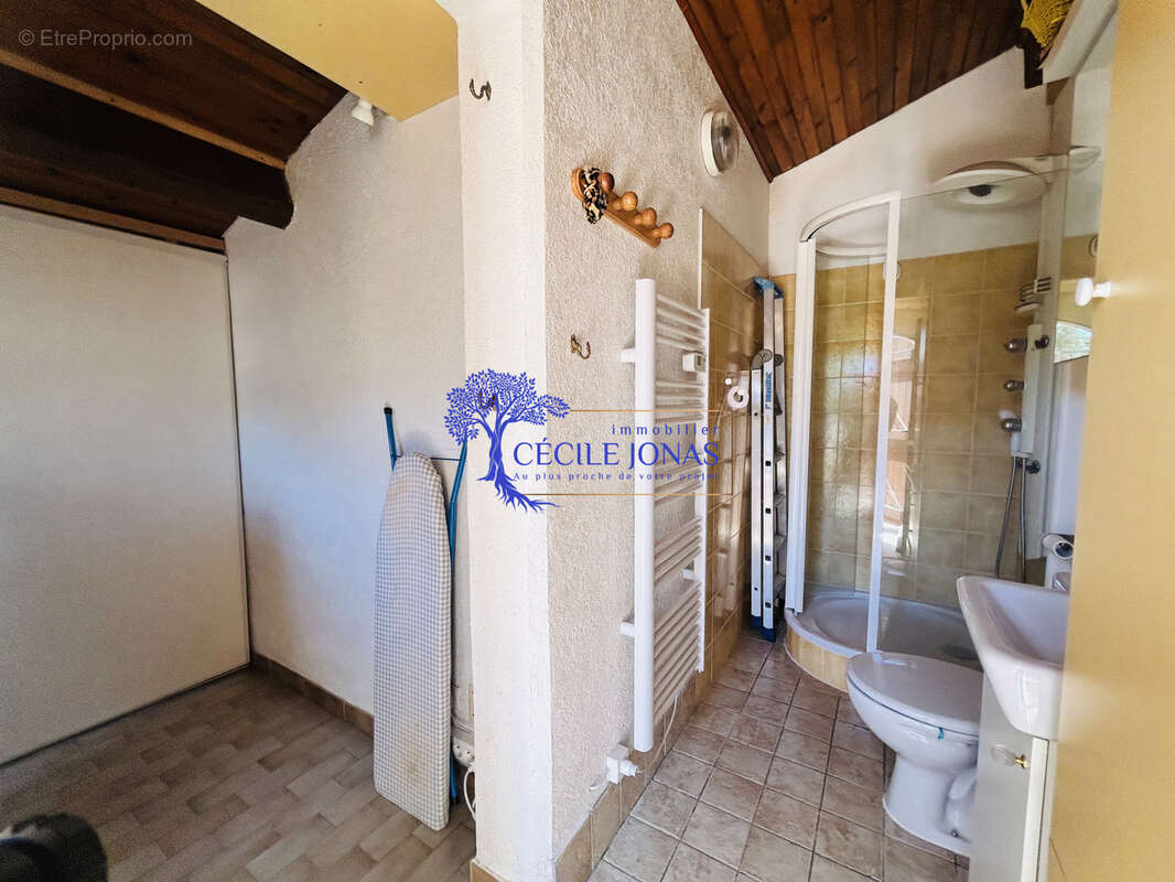 Appartement à CARQUEIRANNE