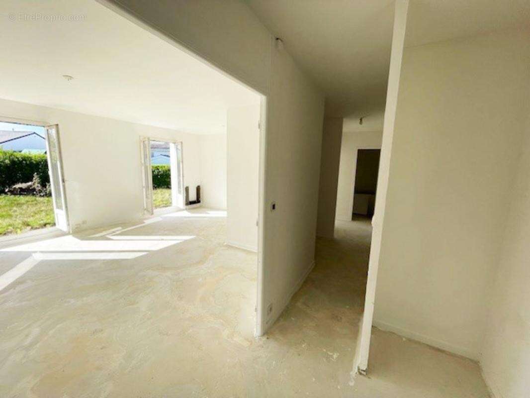 Maison à NOTRE-DAME-DE-GRAVENCHON