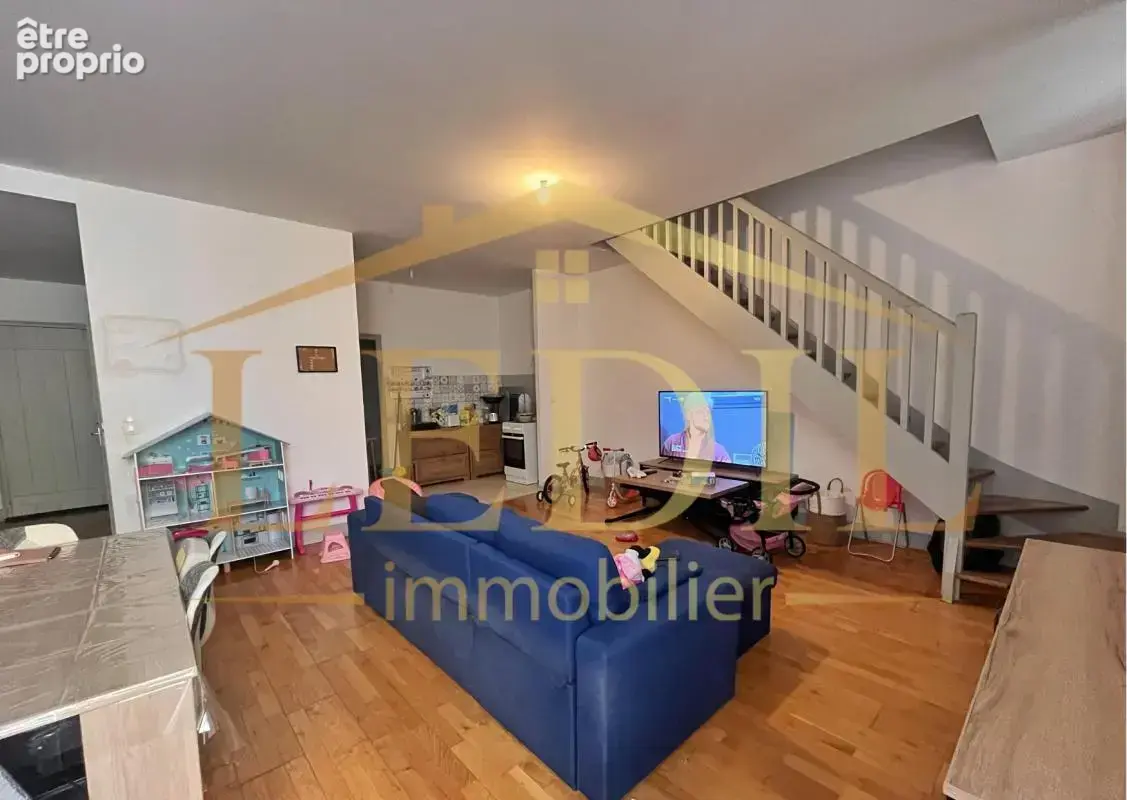 Appartement T4 de 104 m² dans un bâtiment chargé d’histoire - photo 7