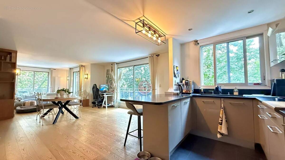 Appartement à LE RAINCY