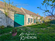 Maison à SAINT-PIERRE-LES-NEMOURS