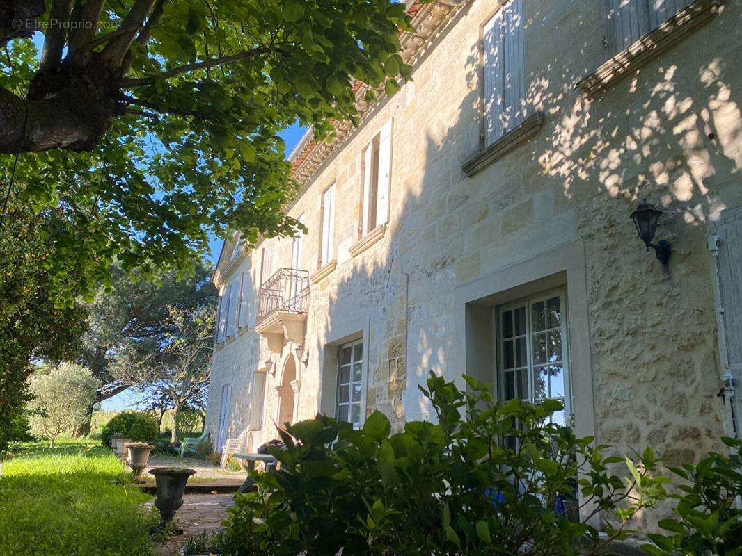 Maison à FRONSAC