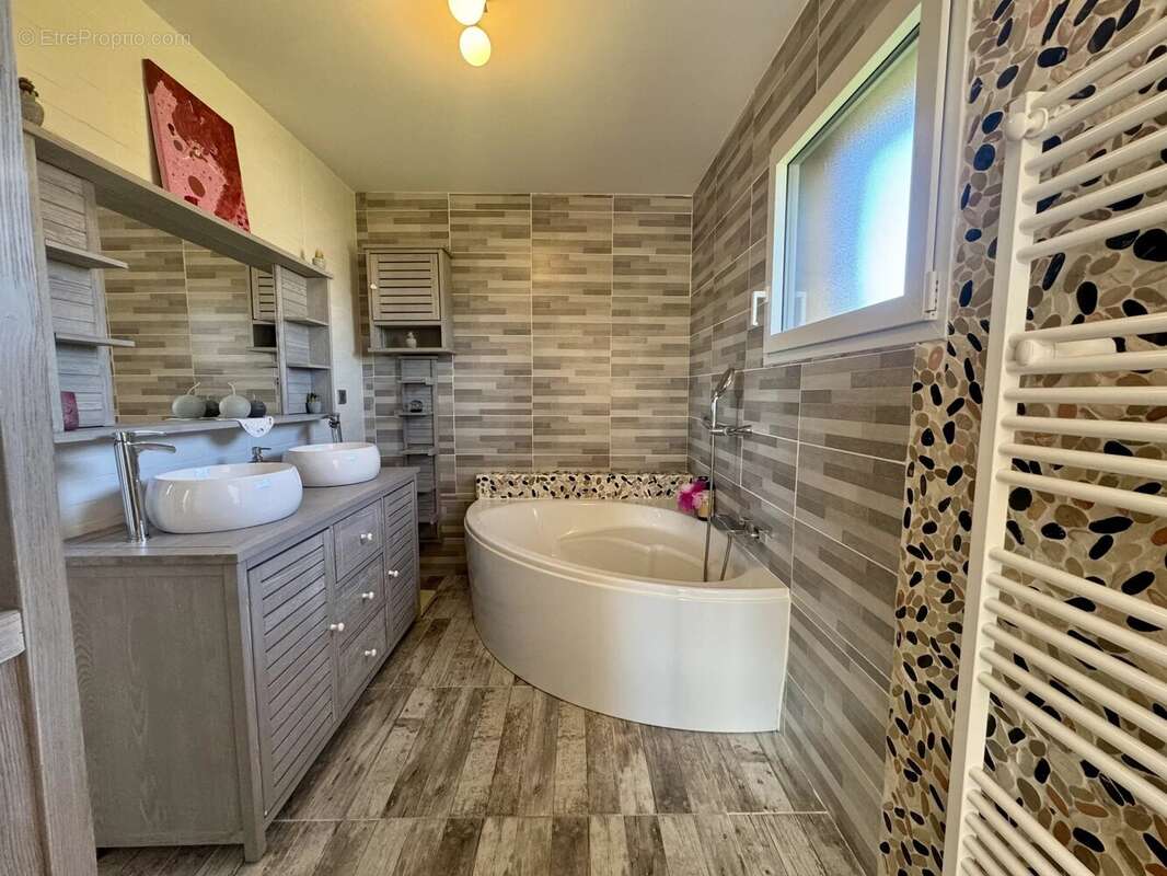 Maison à LORP-SENTARAILLE