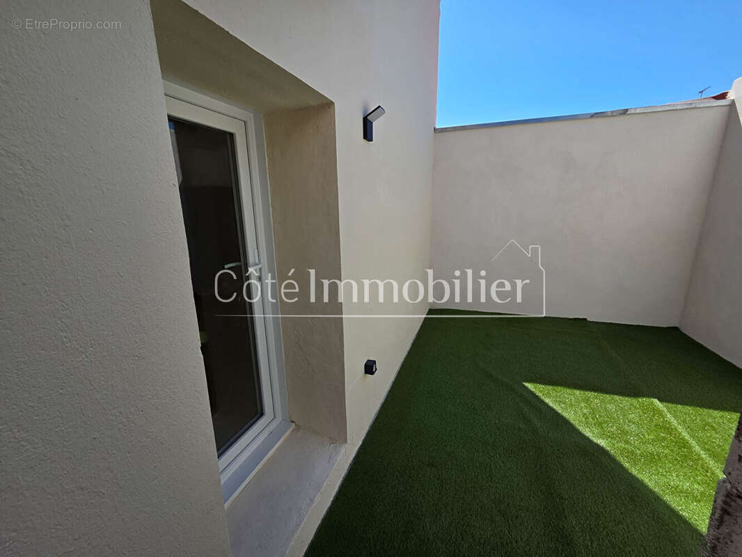 Maison T3 rénovée avec goût-Centre & plage à pied - photo 3