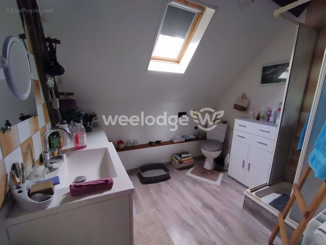 Maison à LA CELLE-DUNOISE