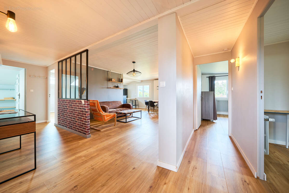 Appartement à ANNECY-LE-VIEUX