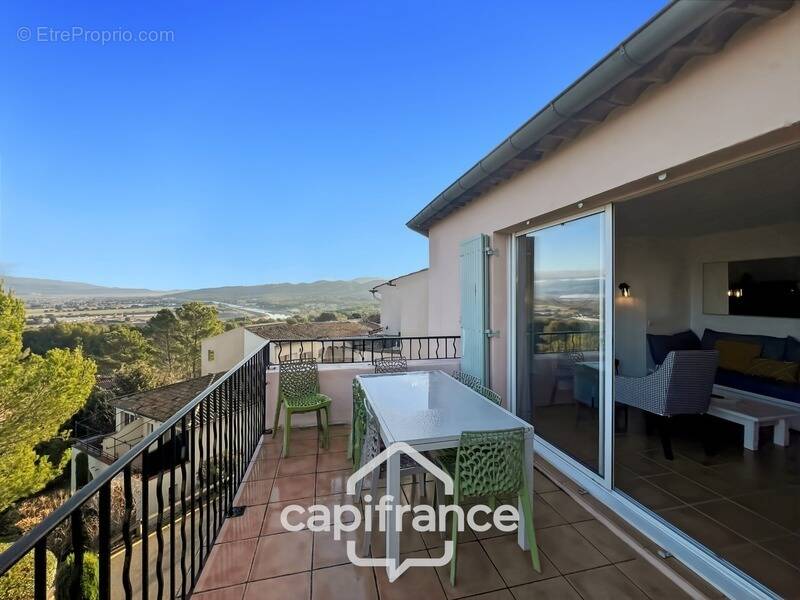 Appartement à MALLEMORT