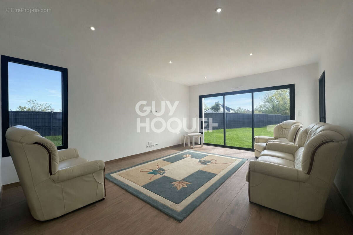 Maison à GRAND-CHAMP