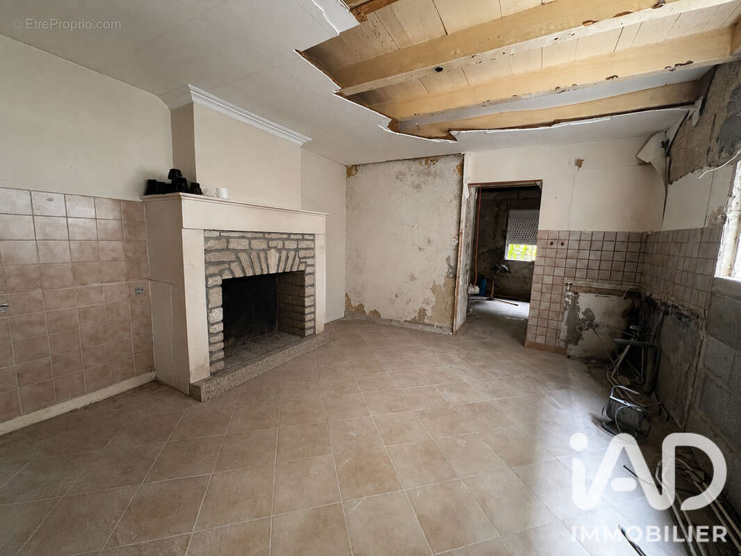 Maison 165 m² à Saint-Porchaire  - photo 9