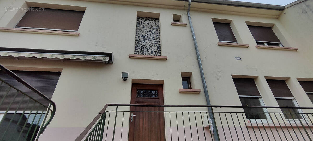 Maison à WOELFLING-LES-SARREGUEMINES