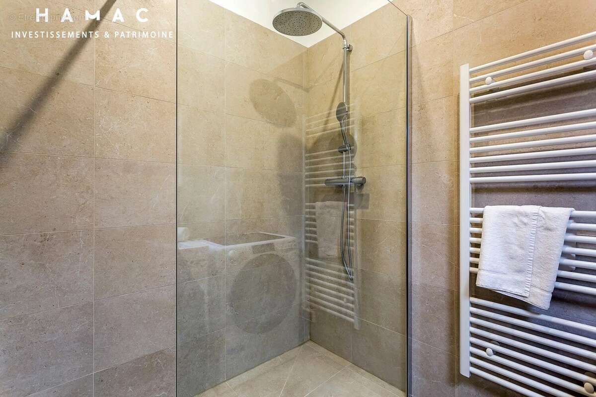 T4 de charme – 79 m² avec ascenseur – secteur ainay / carnot - emplacement exceptionnel - photo 15