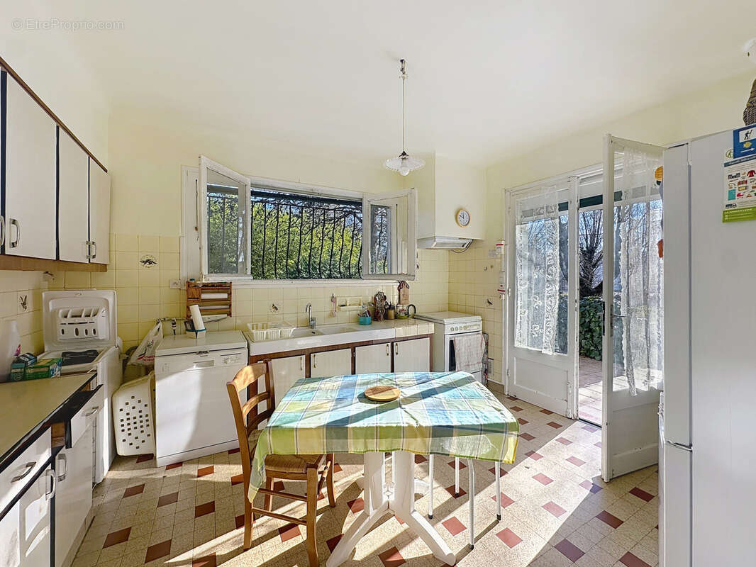 Maison à BOISSET-ET-GAUJAC