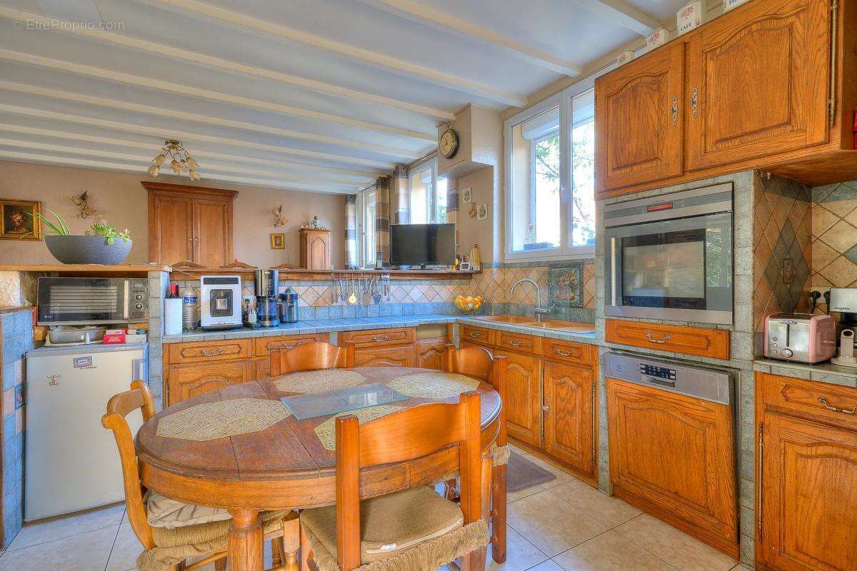 Maison à NEUILLY-PLAISANCE