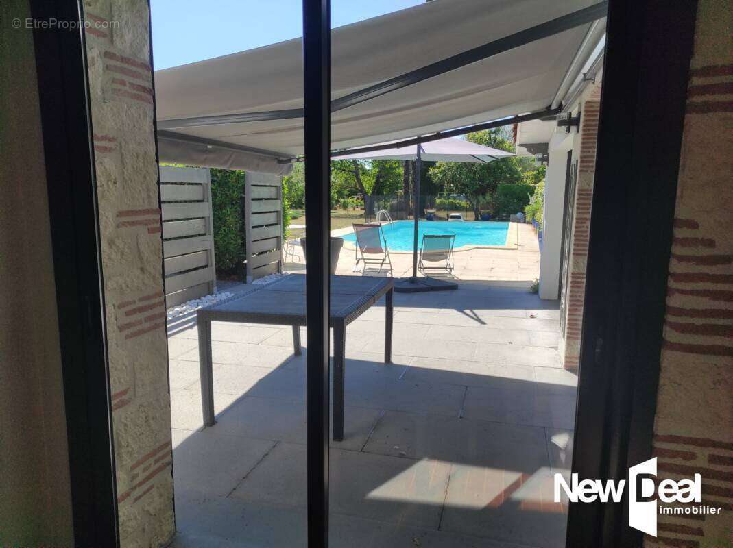 Longere en pierre de 200 m² avec grand jardin et piscine - photo 12