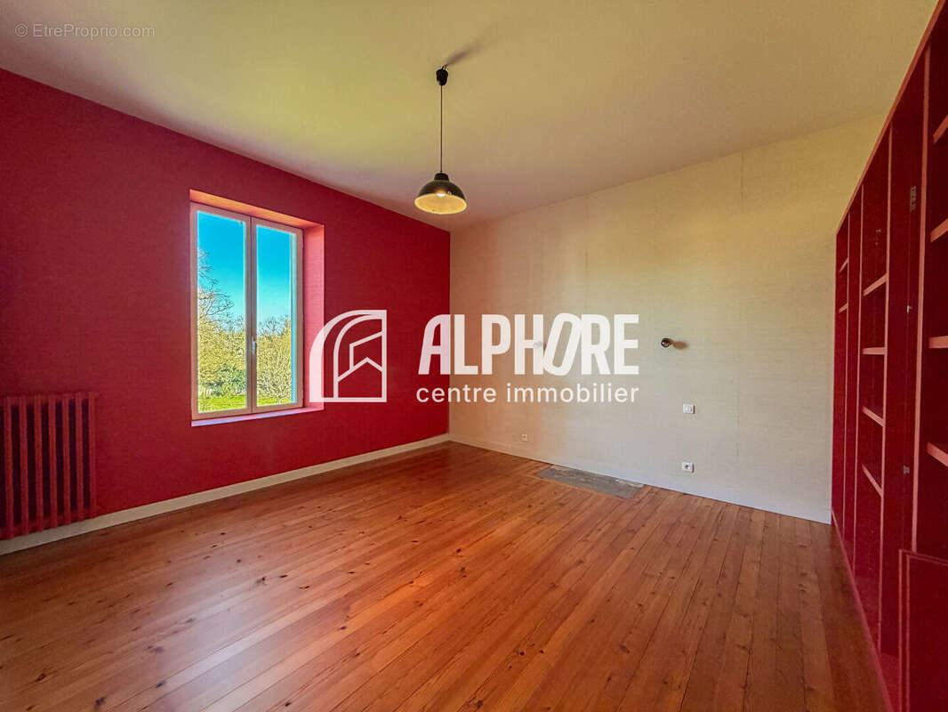 Maison à LA CHAPELLE-ACHARD