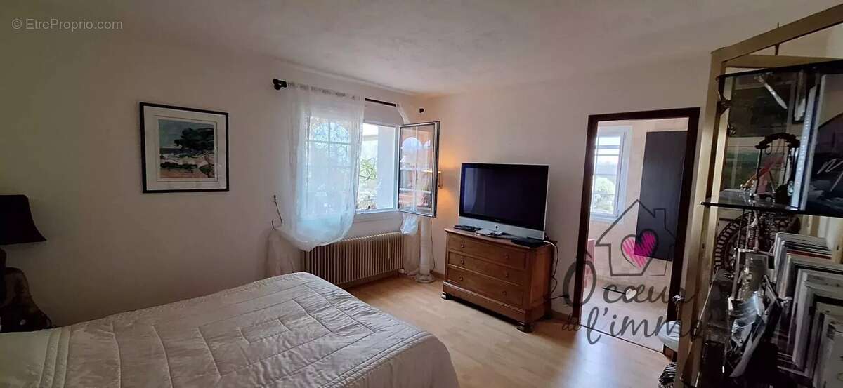 Maison à LA TESSOUALLE