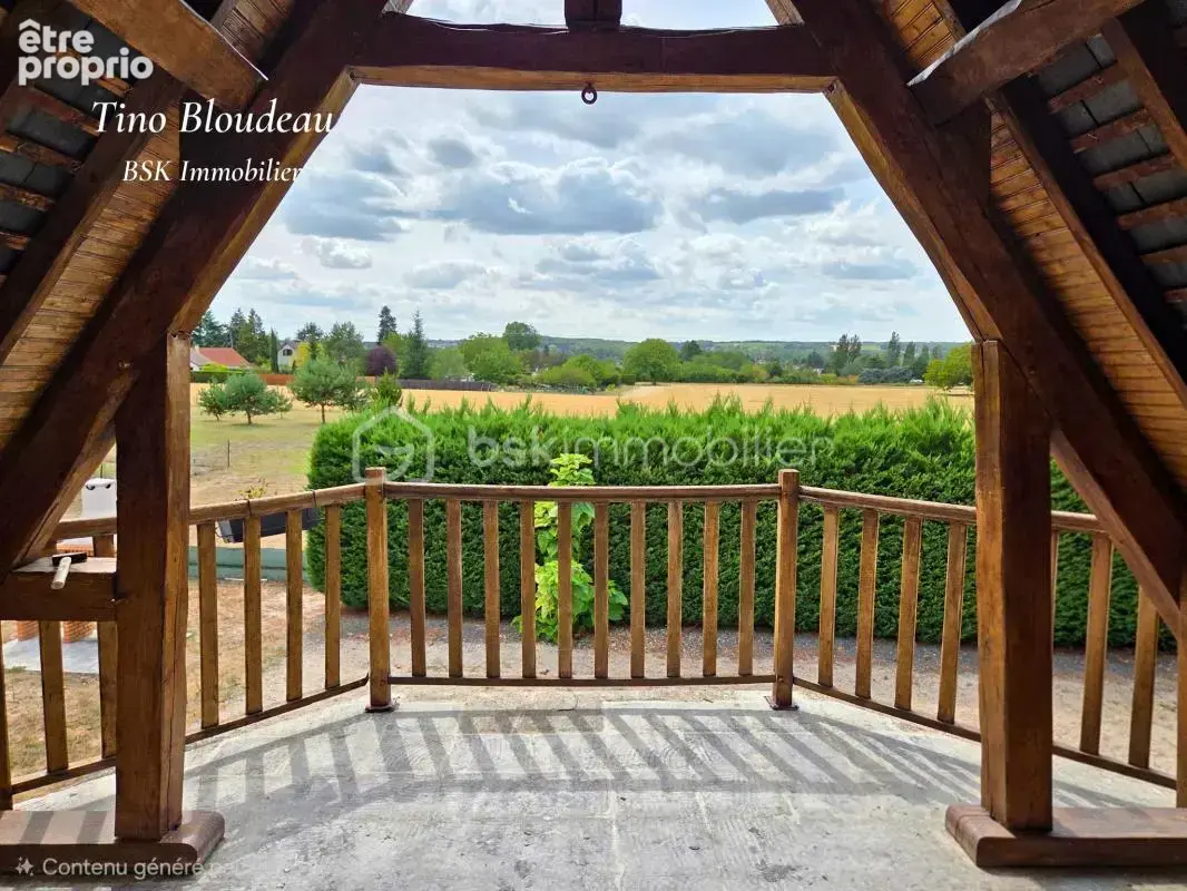 Maison de 2012 avec vie de plain pied - Vue imprenable sur le château de St Aignan et sans vis à vis - Calme - photo 12