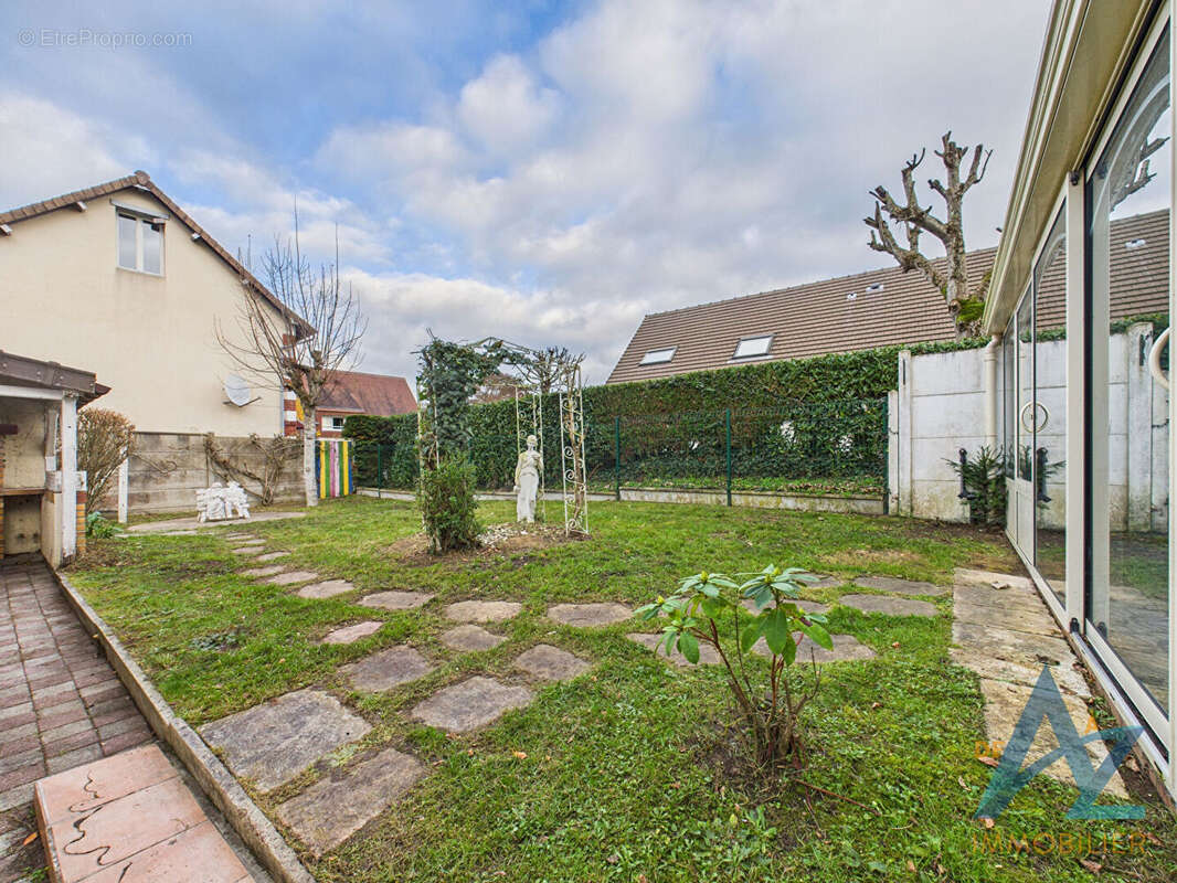 Maison à MERVILLE-FRANCEVILLE-PLAGE