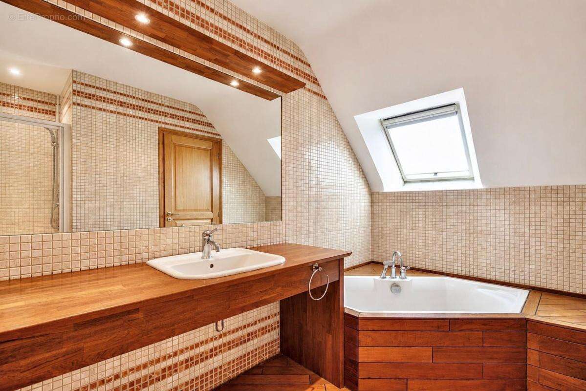 Maison d'architecte - 197 m² - golf de baden - photo 22