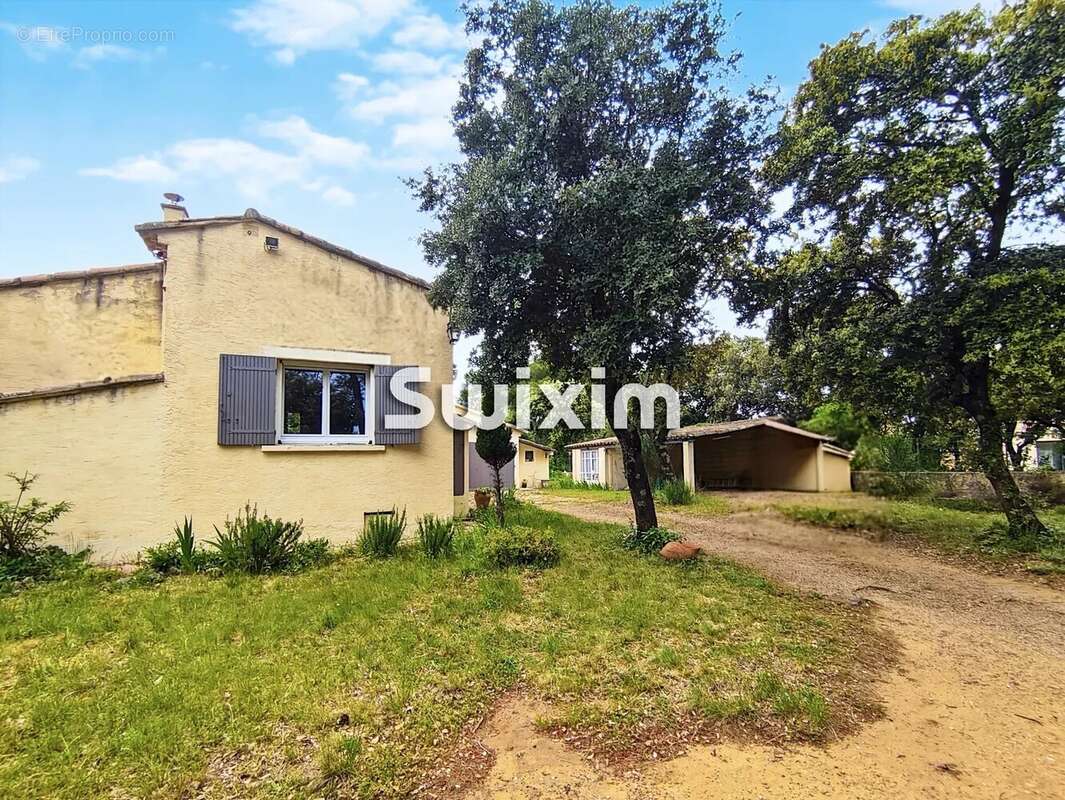 Maison à SUZE-LA-ROUSSE
