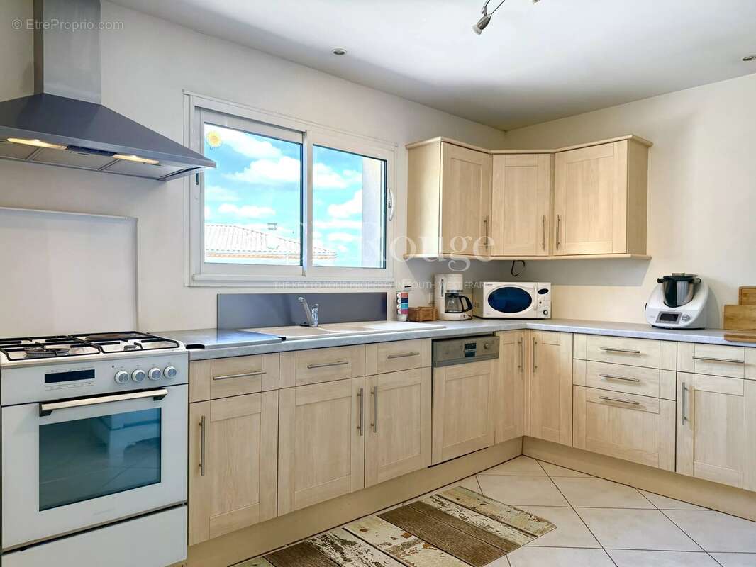 À quelques minutes de Pineuilh – Belle maison contemporaine avec piscine - photo 3