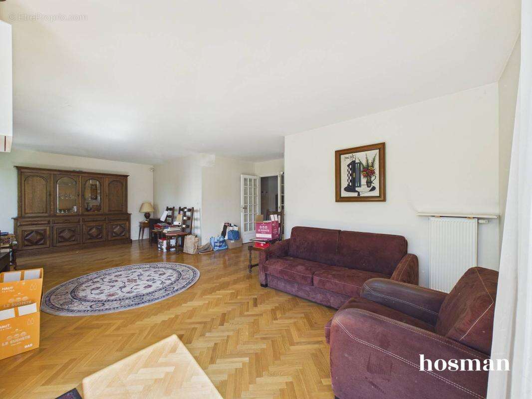 Appartement à LA GARENNE-COLOMBES