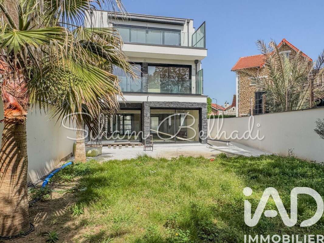 Photo 2 - Maison à SAINT-MAUR-DES-FOSSES