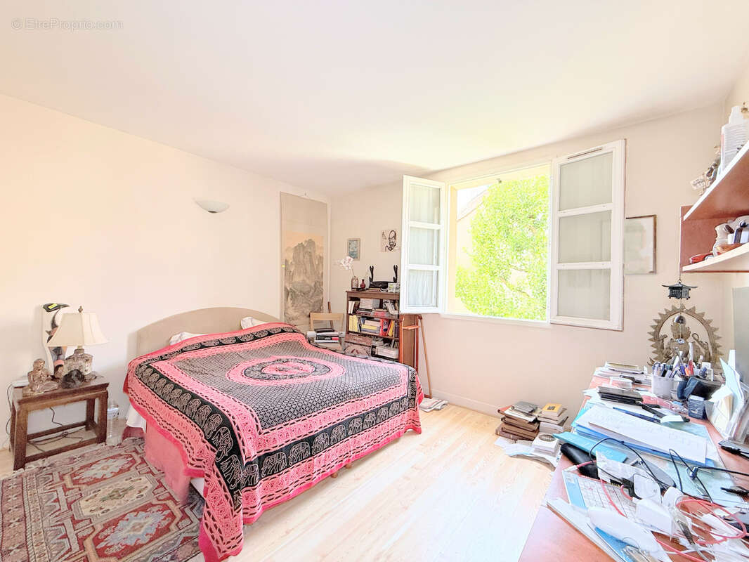 Maison à RUEIL-MALMAISON