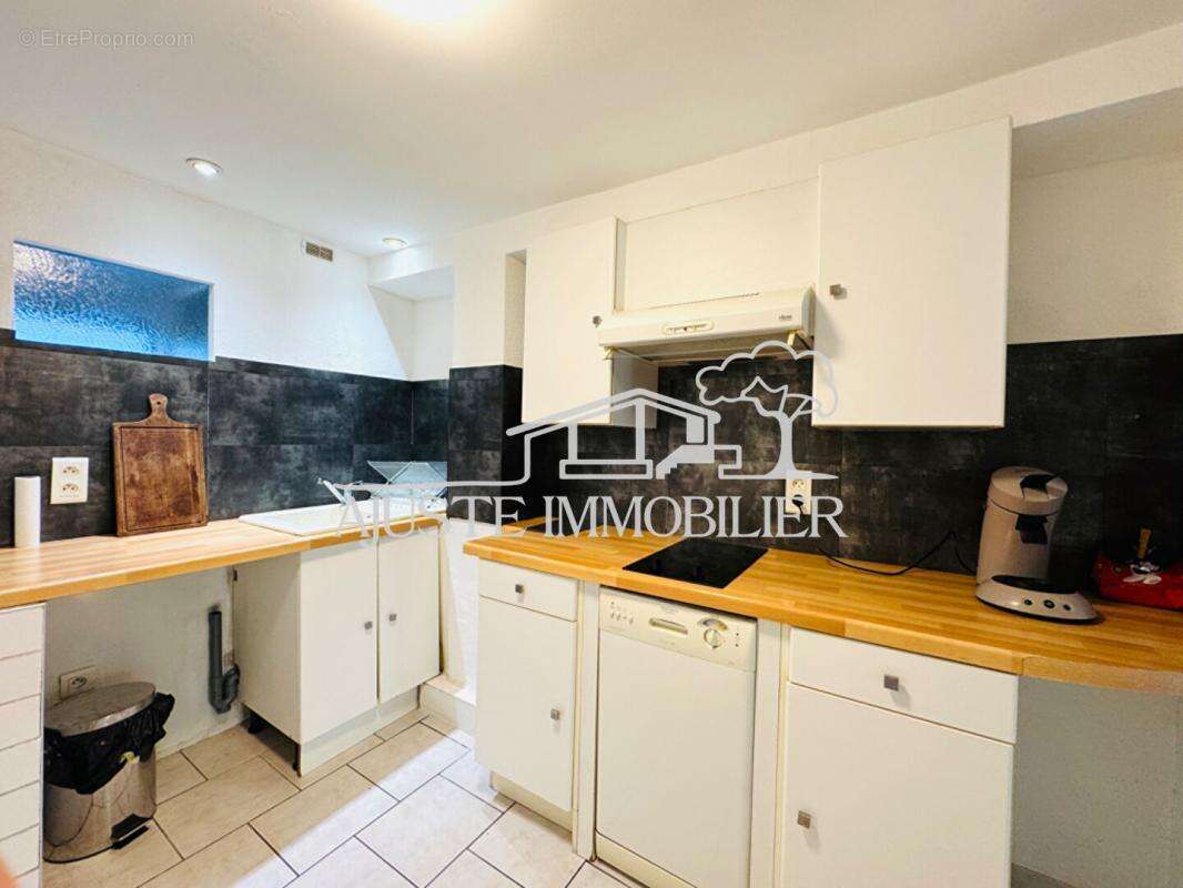 Appartement à ENSUES-LA-REDONNE