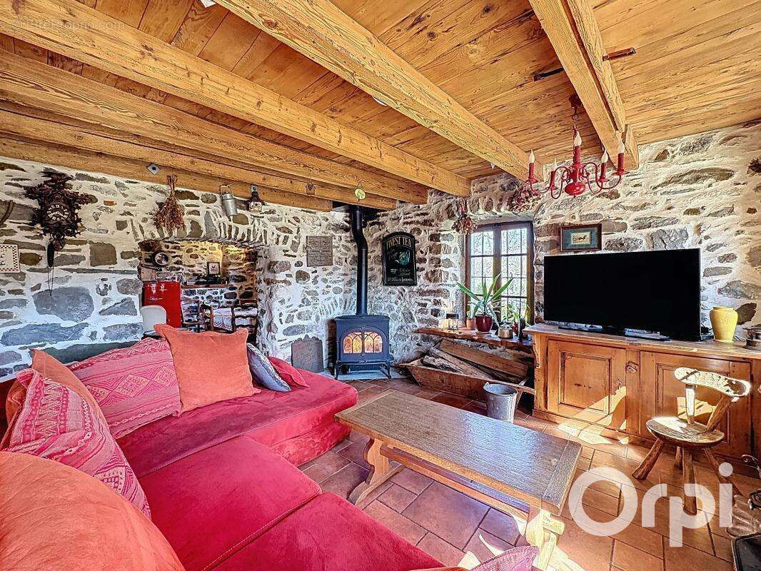 Arenthon-Propriété de caractère avec vue Mont-Blanc, espace équestre et potentiel exceptionnel - photo 11