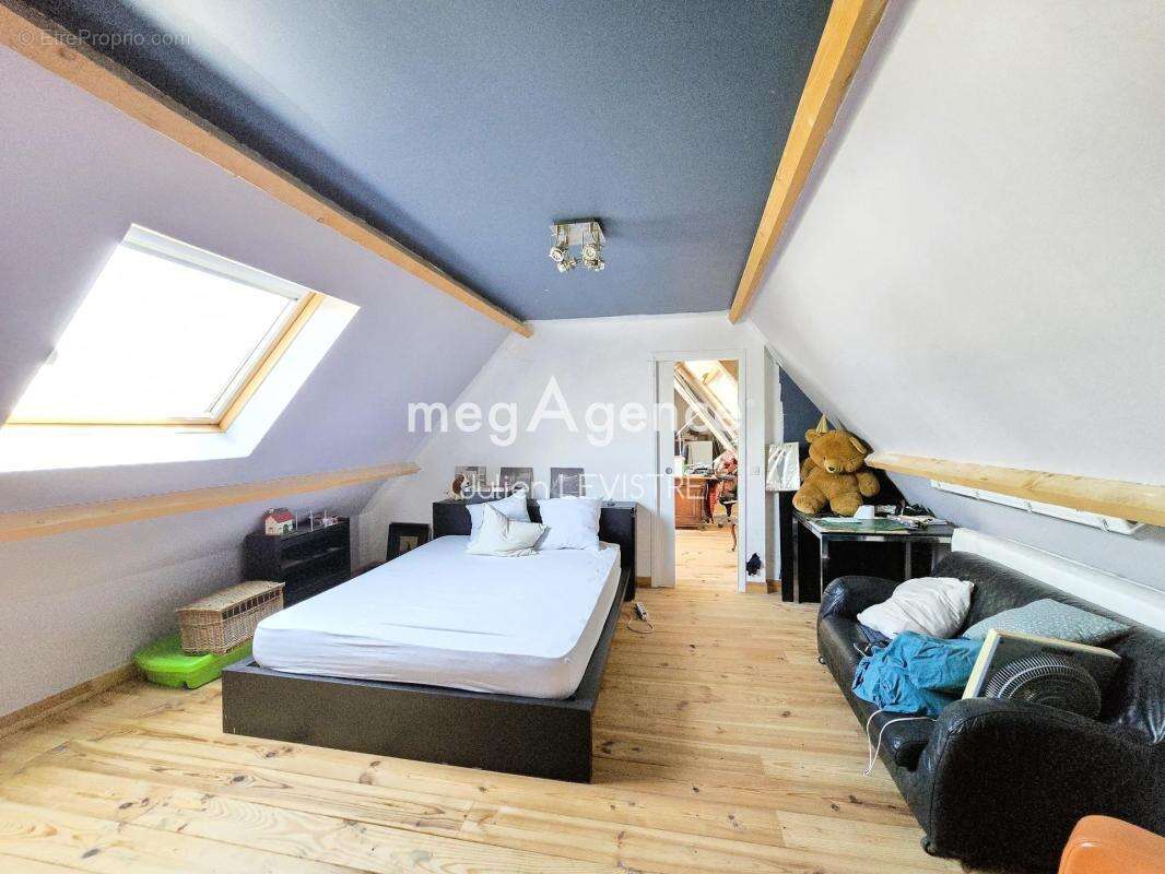 Maison de 6 pièces de 216m² - photo 7
