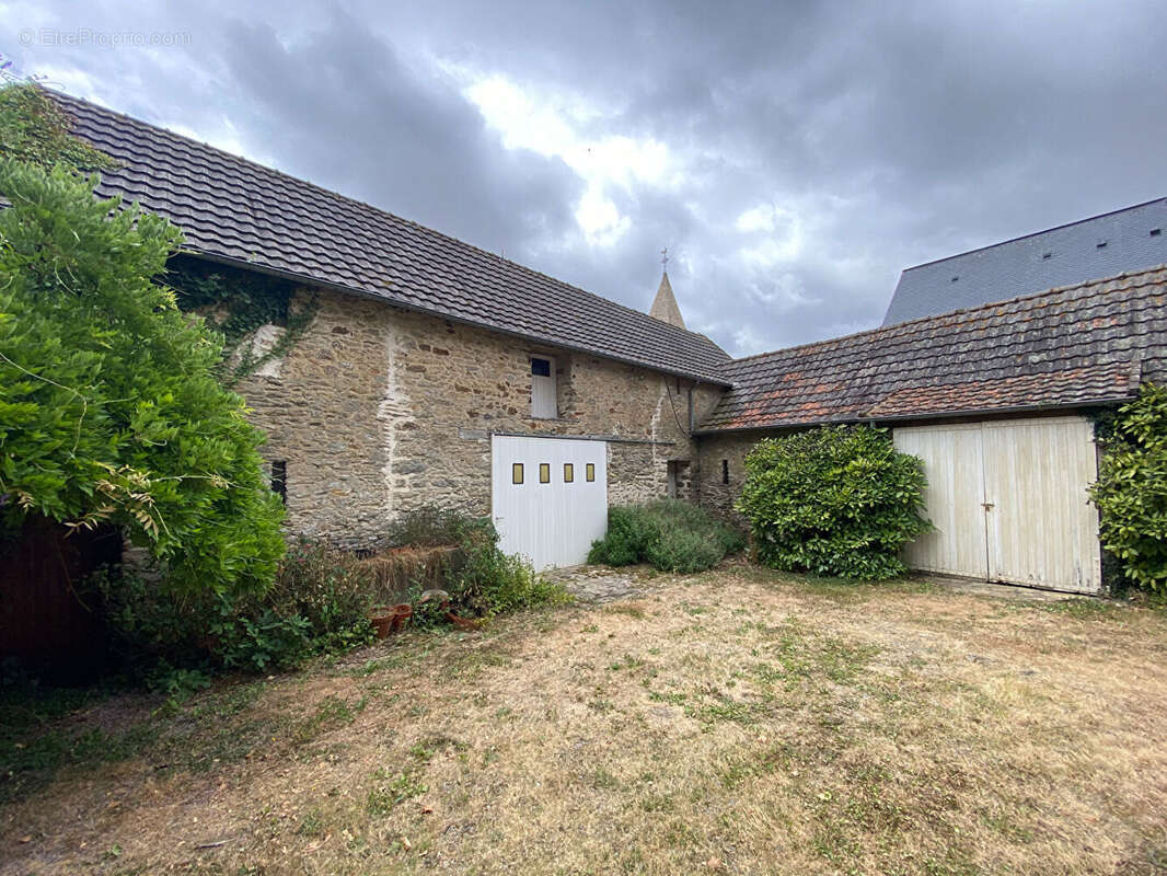 Maison à PARNE-SUR-ROC