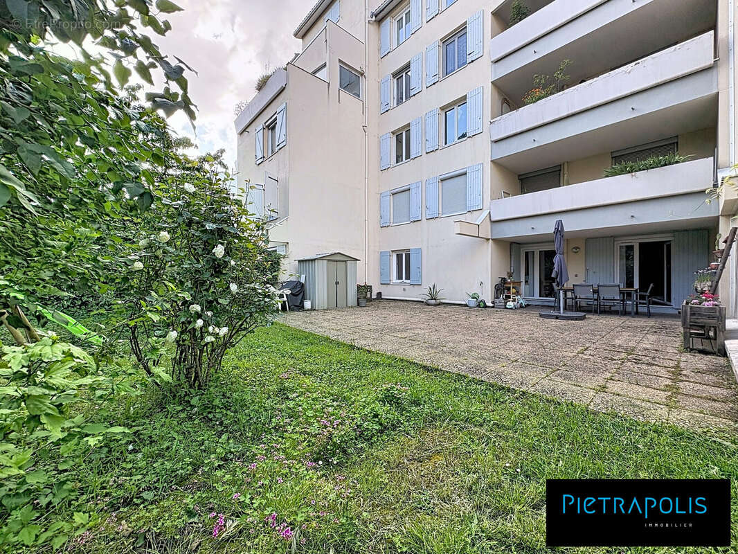 Appartement à LYON-8E