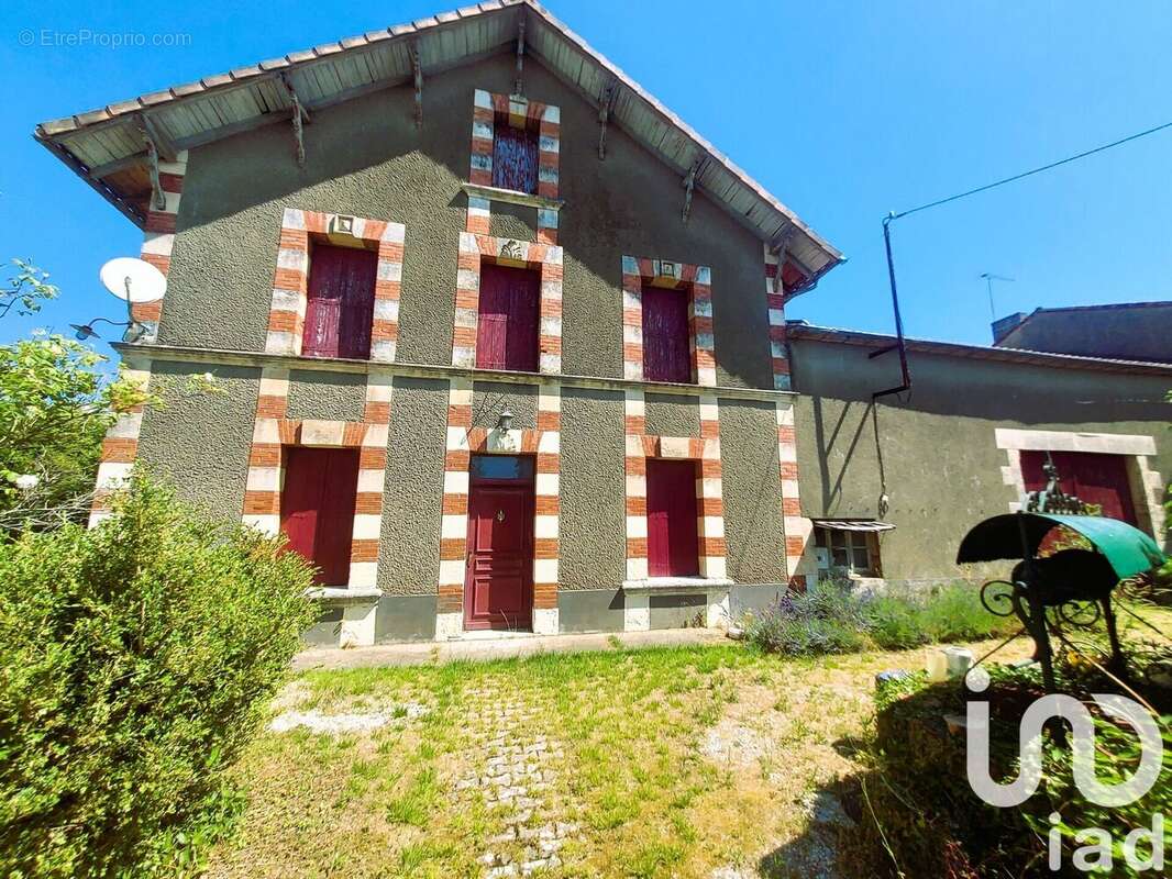 Photo 2 - Maison à ECURAS