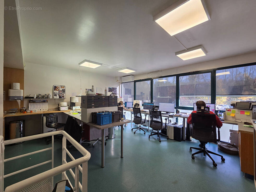 Commerce à GRESY-SUR-AIX