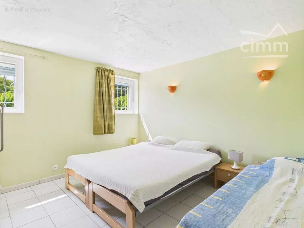 Maison à MOLIERES-SUR-CEZE