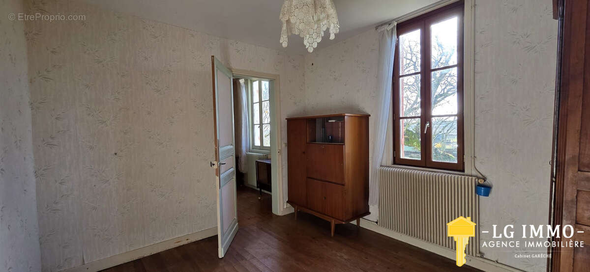 Maison à MORTAGNE-SUR-GIRONDE