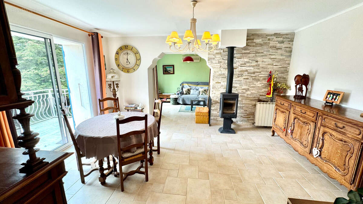 Maison à ALTHEN-DES-PALUDS