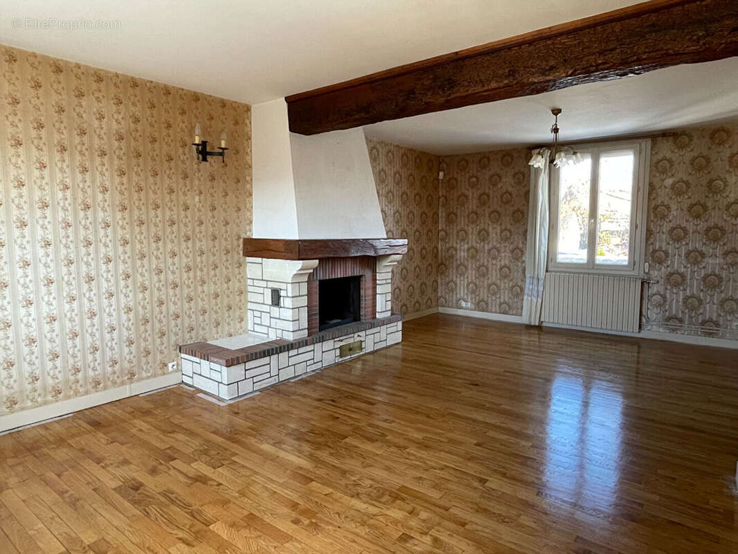 Maison Saint Aubin lès Elbeuf 6 pièces 144 m² - photo 3
