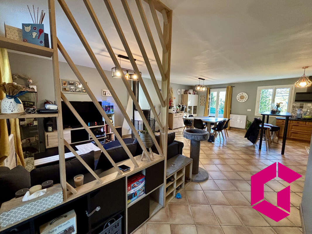 Maison à SAINT-ALBAN-D&#039;AY