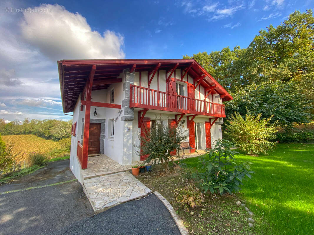 Maison à SAINT-PALAIS