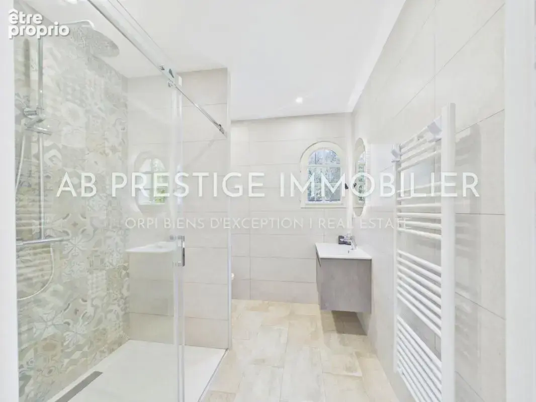 Propriété de charme - calme absolu - domaine rénové - piscine d'exception - idéal grande famille ou projets de chambres d'hôtes  - photo 38