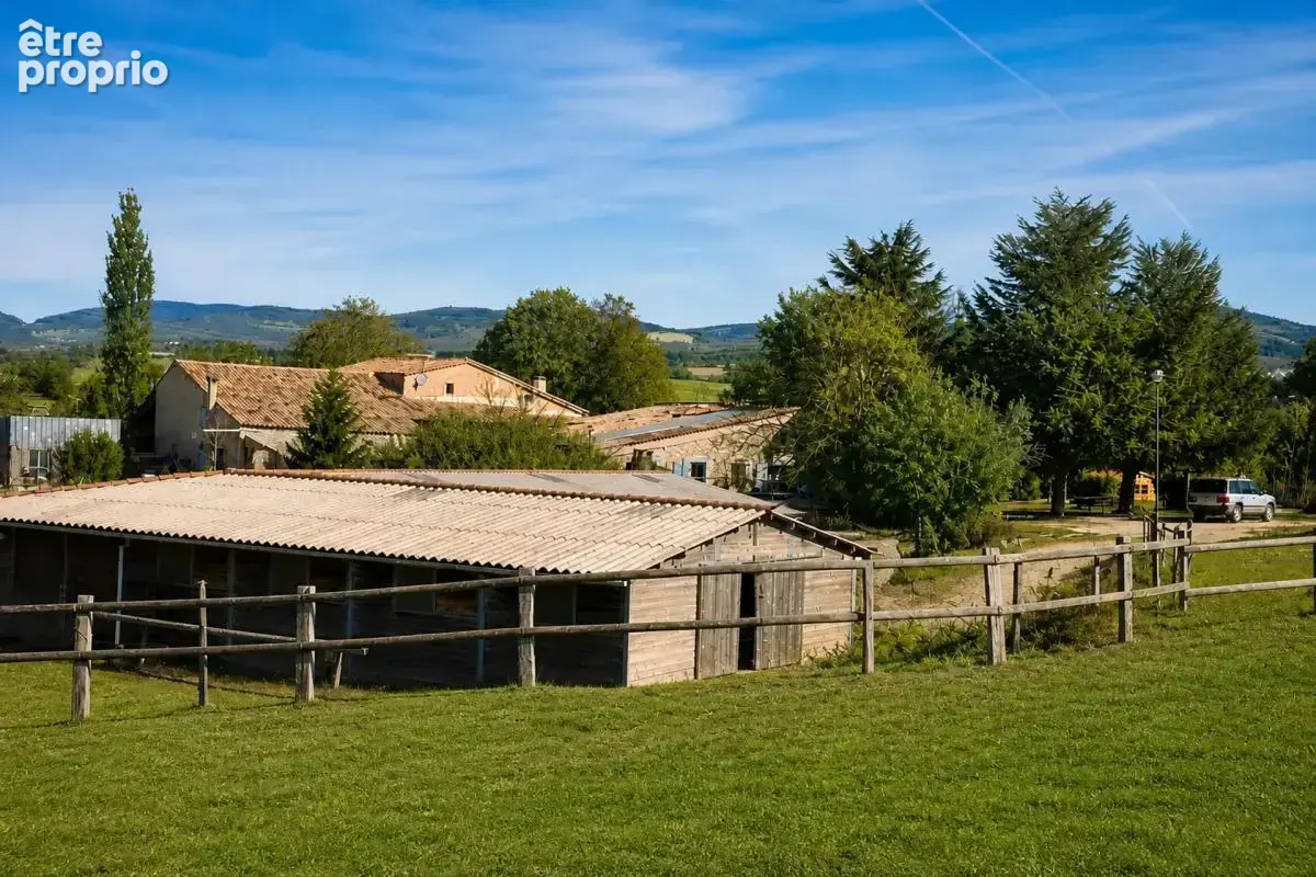 Propriété de 15 pièces de 400 m² à Revest-du-Bion - photo 5
