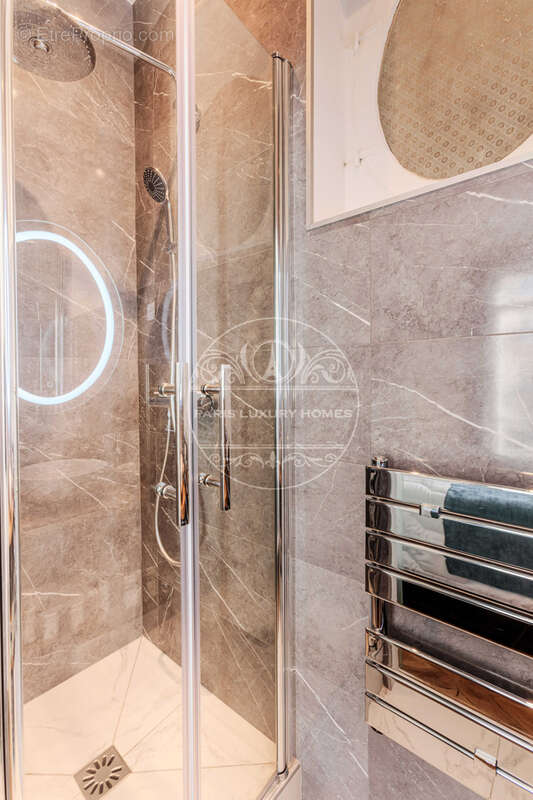 Appartement à PARIS-6E